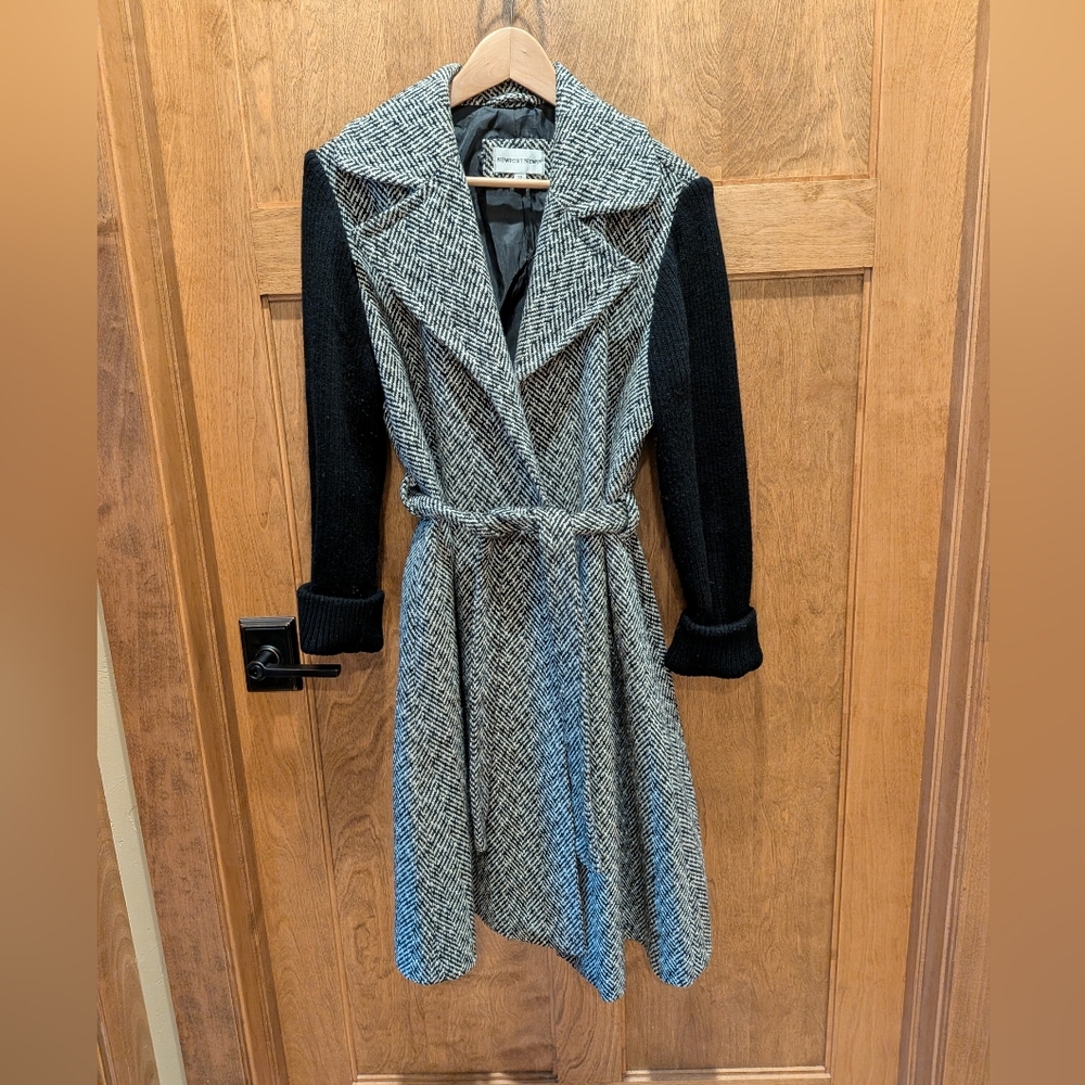 Black/White Women's Coat Size 12